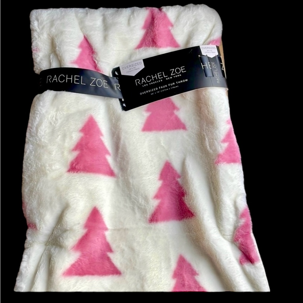 🎉HP🎉🌲RACHEL ZOE Soft, plush oversized Holiday Faux Fur Throw🌲NWT🌲 - Picture 2 of 13